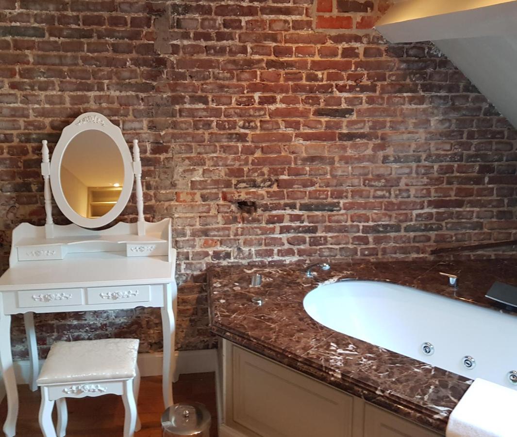 Hotel Recour Poperinge Exteriör bild